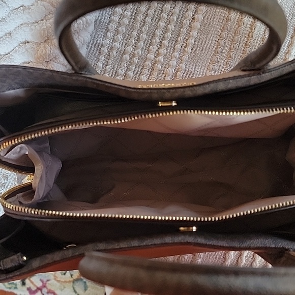 Purse - Picture 9 of 13